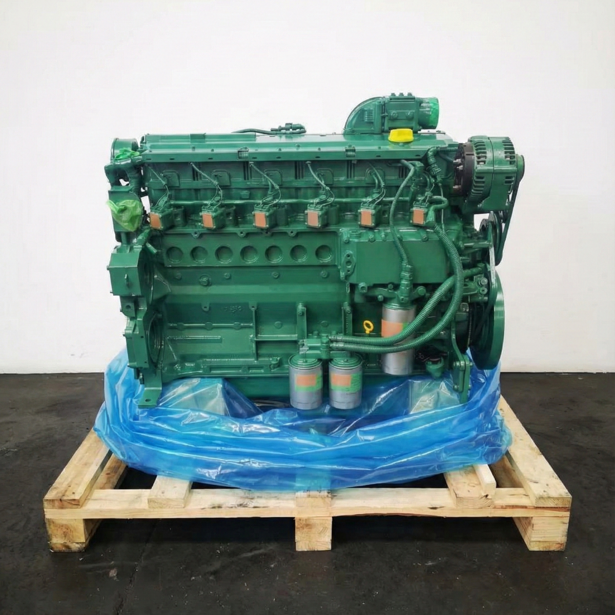 Volvo D7D EAE2 Engine Assembly - Remanufactured
